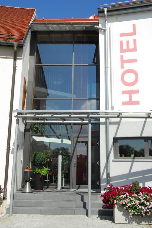 Hotel Gasthof Gross Bergkirchen  Exterior photo